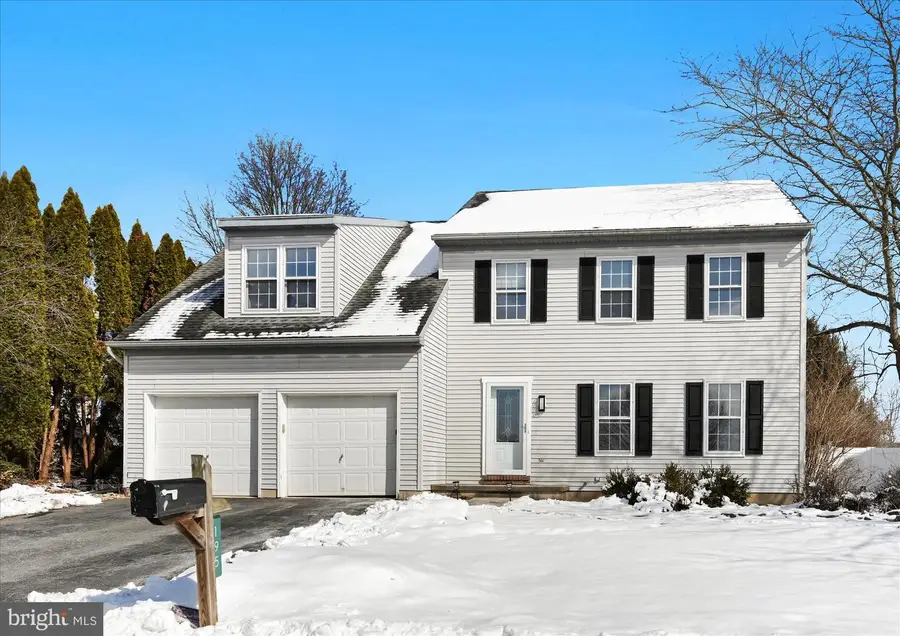 195 Village Spring Ln, Reinholds, PA 17569 - #3