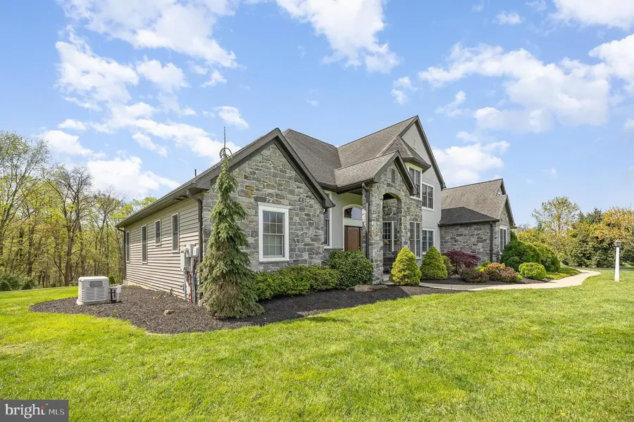 115 Monument Dr, Elizabethtown, PA 17022 - #3