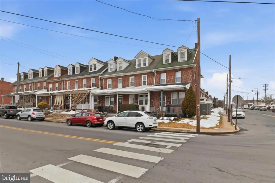 932 N Plum St, Lancaster, PA 17602 - #2