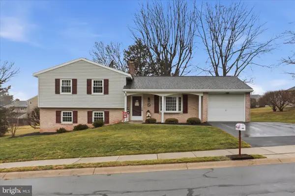 842 N 4th St, DENVER, PA 17517