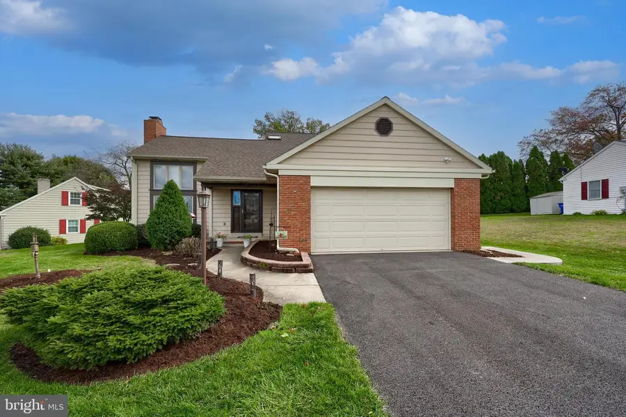 113 Florentine Dr, Willow Street, PA 17584 - #2