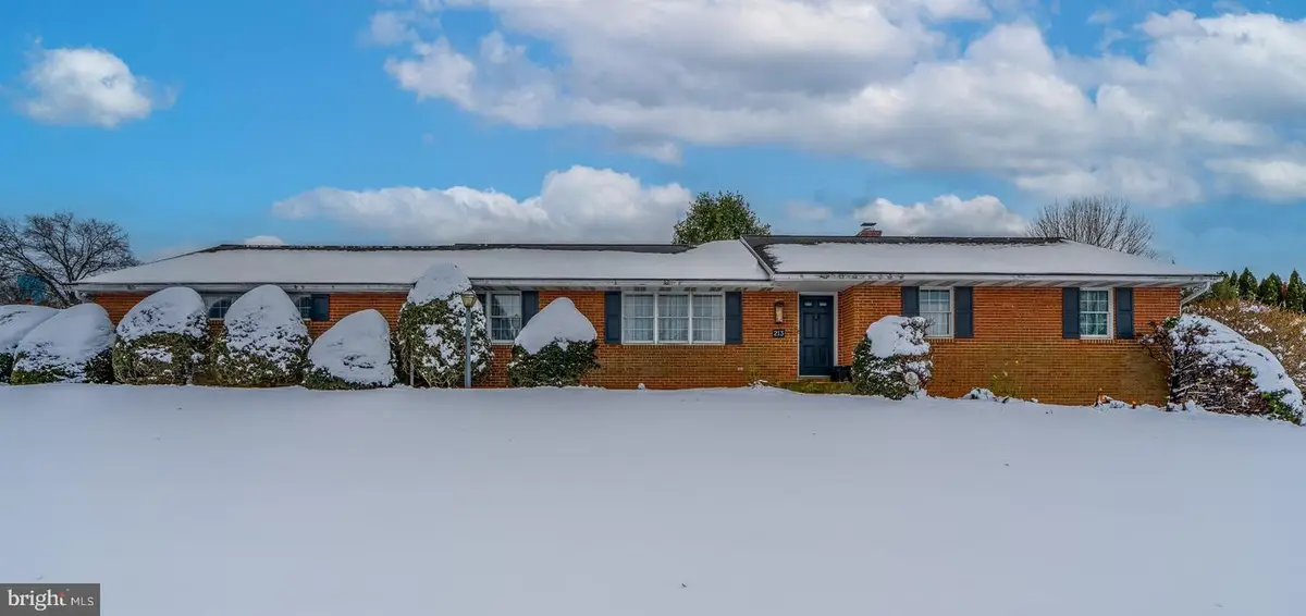 213 Maple Ave, Quarryville, PA 17566 - #1