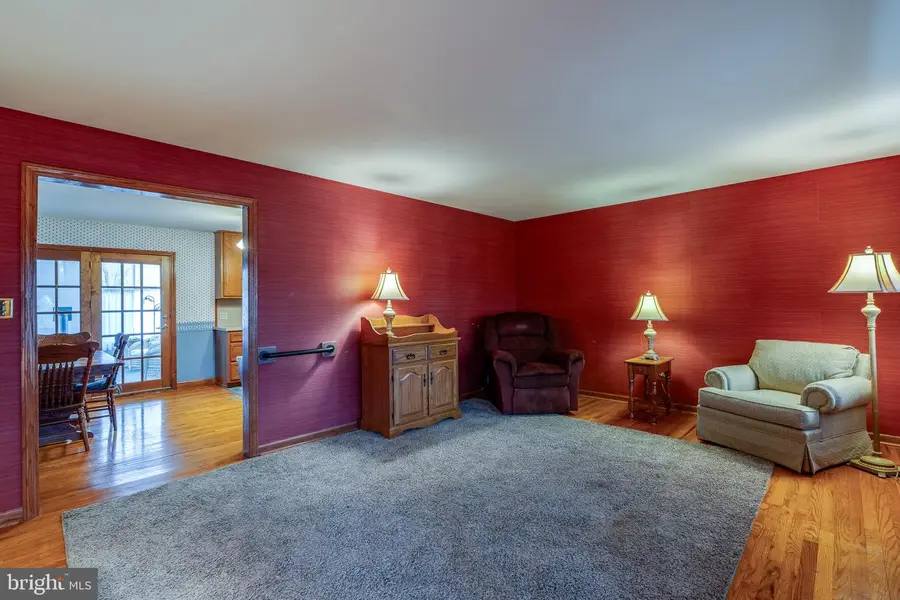 508 Oak Grove Dr, Lancaster, PA 17601 - #3