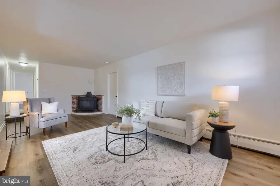 351 E Fulton St, Ephrata, PA 17522 - #3