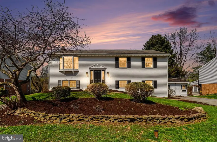 2292 Bob White Ln, Lancaster, PA 17601 - #2