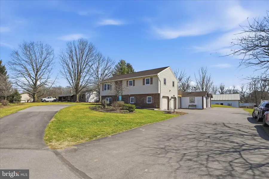 3481 Mount Joy Rd, Mount Joy, PA 17552 - #2