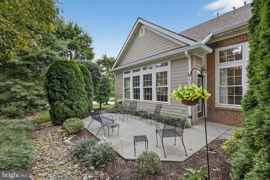 30 Farmview Ln, Lititz, PA 17543 - #2