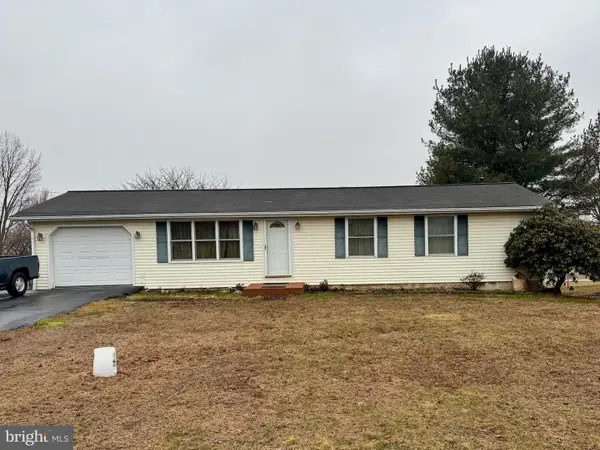 430 Fairview Rd, MANHEIM, PA 17545