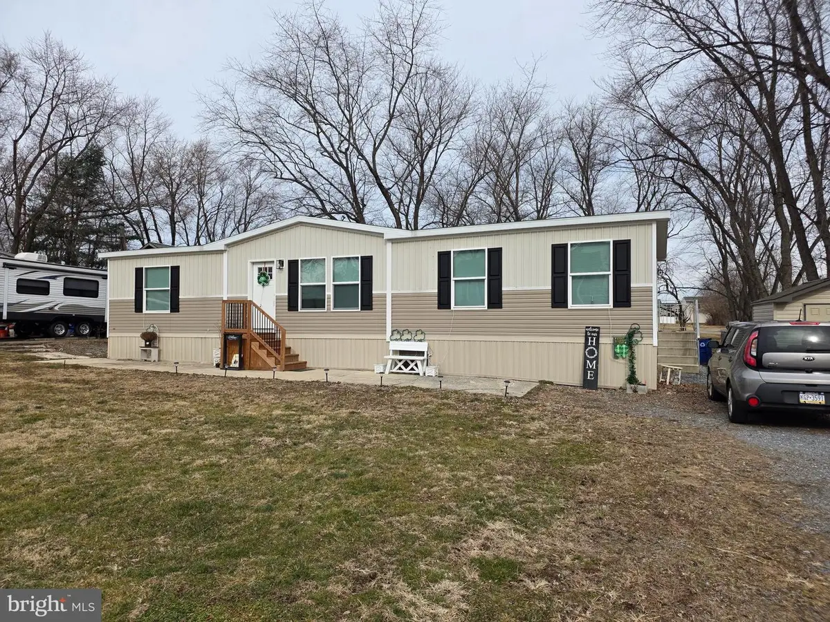 254 Walnut St, Bainbridge, PA 17502 - #1