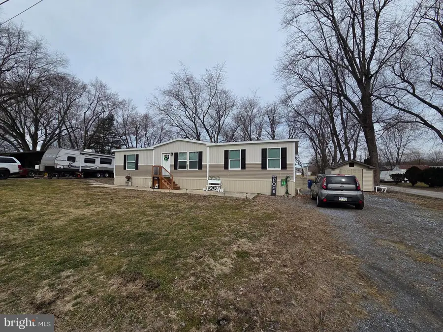 254 Walnut St, Bainbridge, PA 17502 - #2