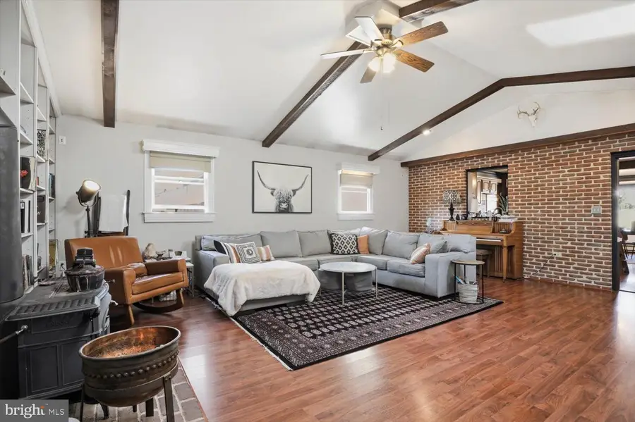 1424 E Newport Rd, Lititz, PA 17543 - #2