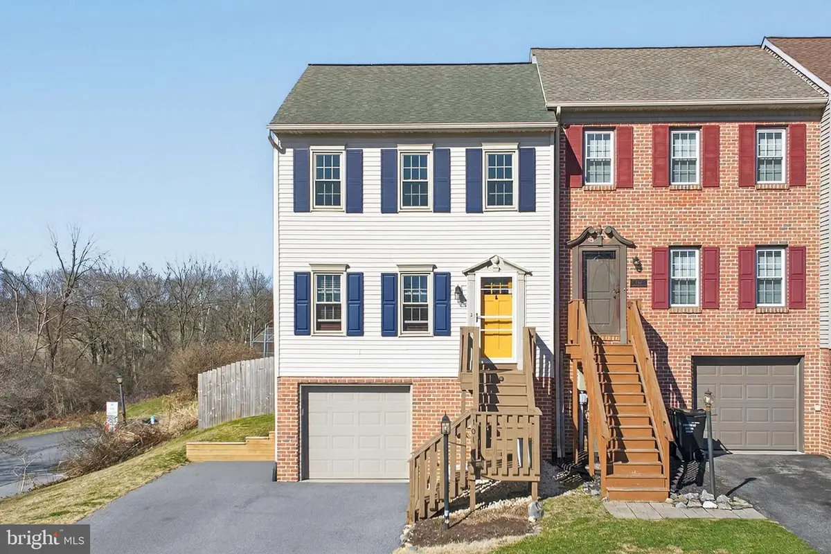 101 Townhouse Ln, Lancaster, PA 17603 - #1