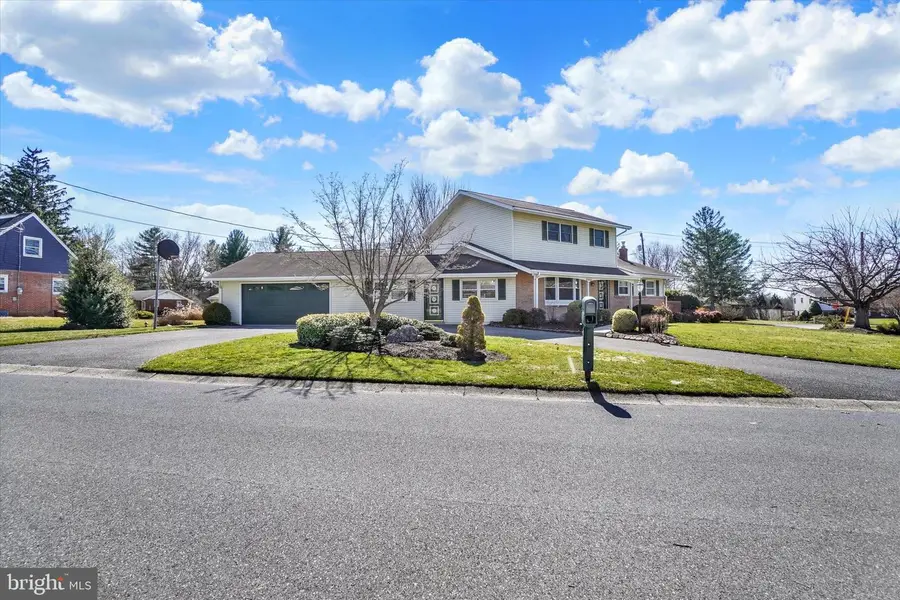 3242 Elmae Dr, Lancaster, PA 17601 - #3