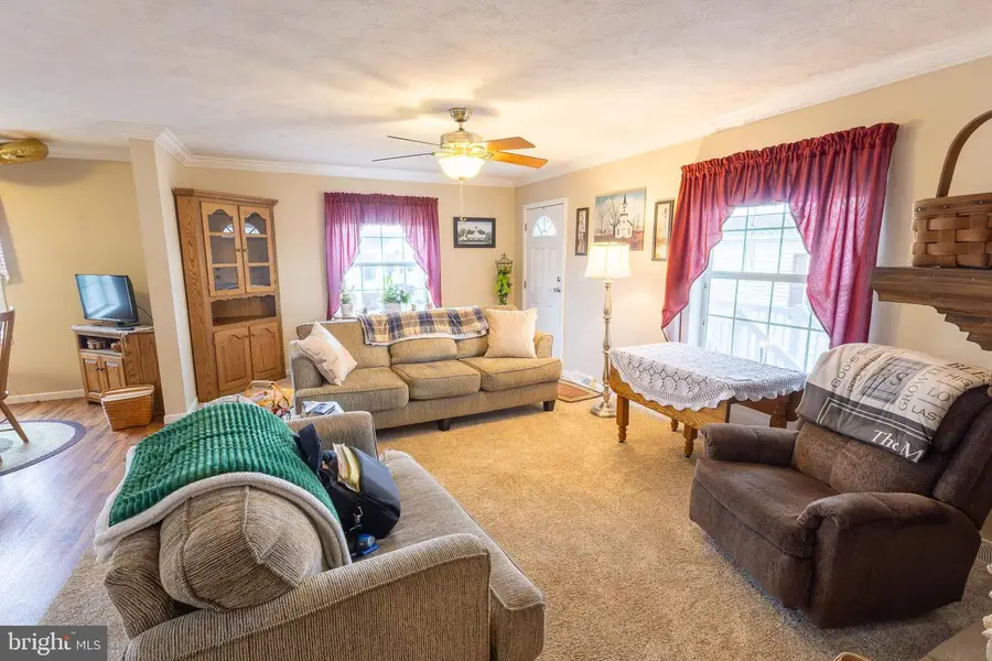 4 Janis Rd, Gordonville, PA 17529 - #2