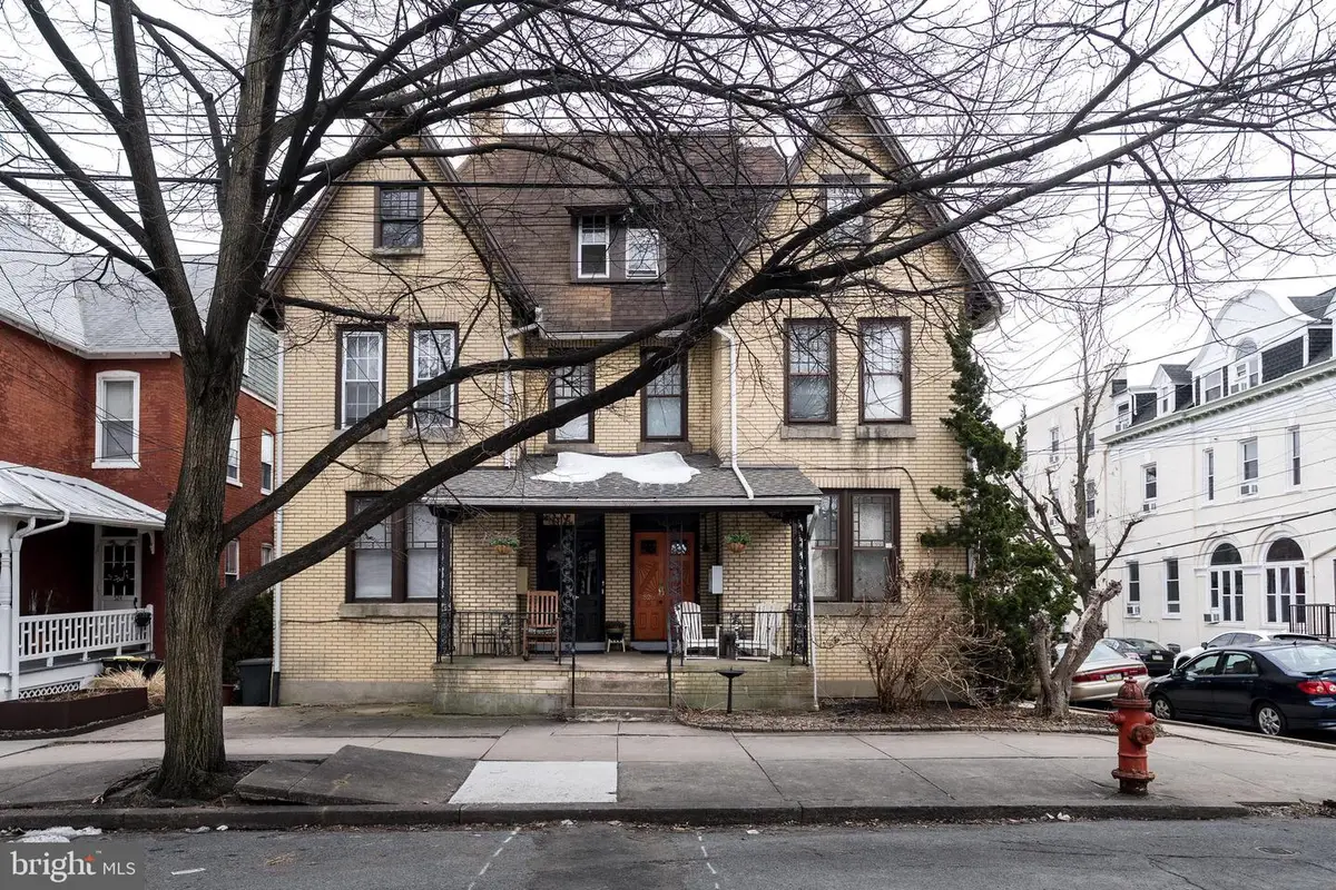 526 W James St, Lancaster, PA 17603 - #1