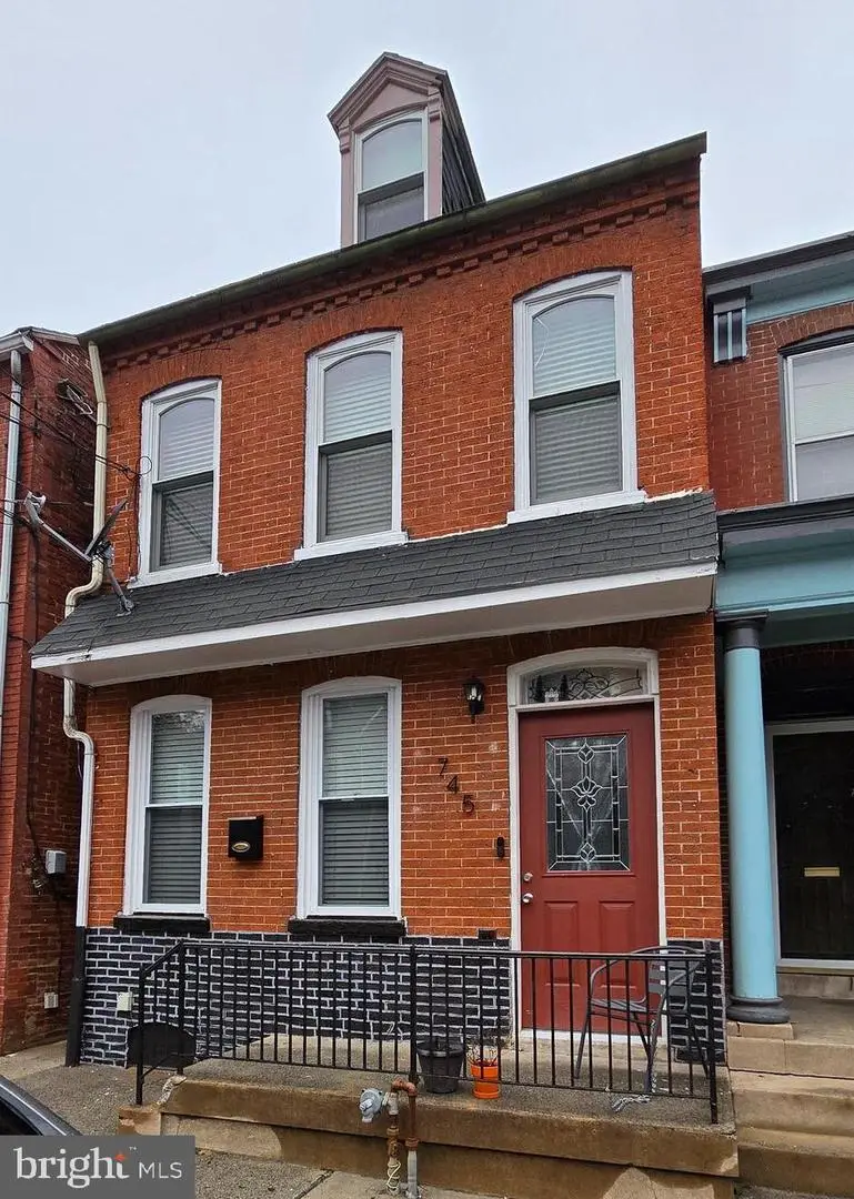 745 Manor St, Lancaster, PA 17603 - #2
