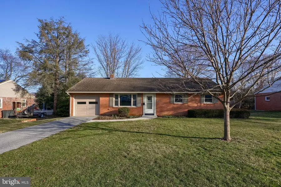 299 Rolling Ter, Leola, PA 17540 - #2