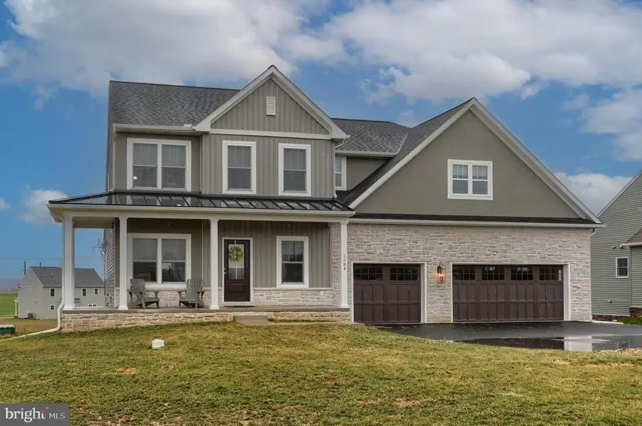 1584 Harrisburg Ave, Mount Joy, PA 17552 - #2