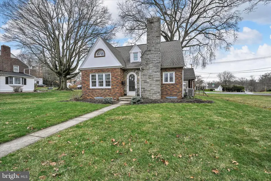 105 Martin Ave, Ephrata, PA 17522 - #3