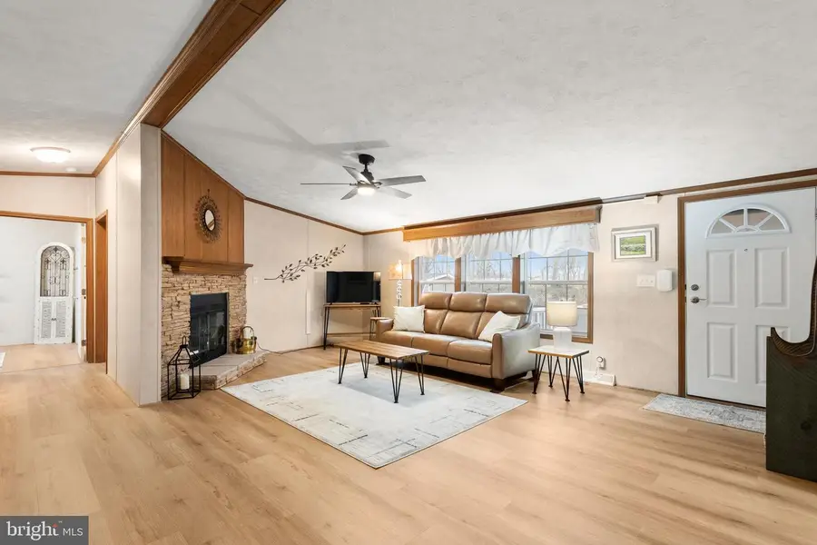 47 Janis Rd, Gordonville, PA 17529 - #2