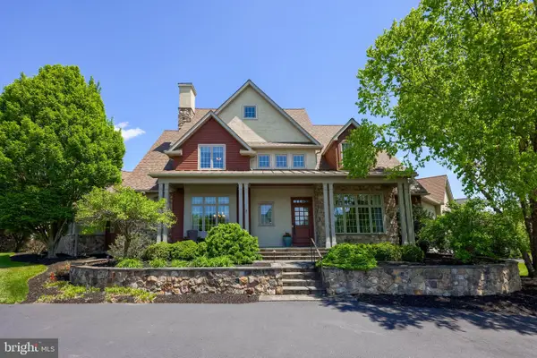 388 Wheatfield Dr, LITITZ, PA 17543
