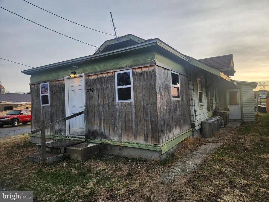 835 Conestoga Ave, Manheim, PA 17545 - #2