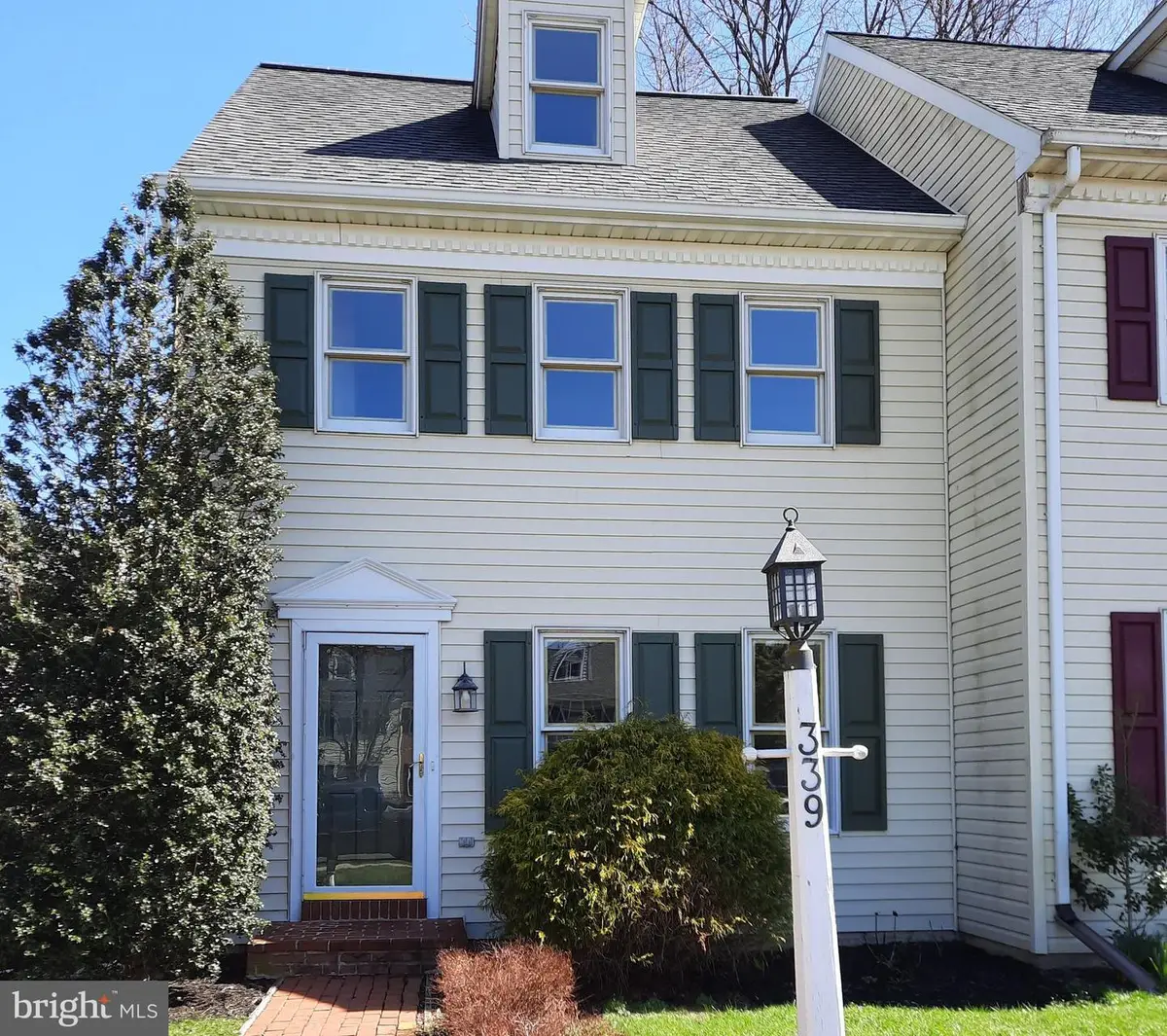 339 Cardinal Rd, Lititz, PA 17543 - #1
