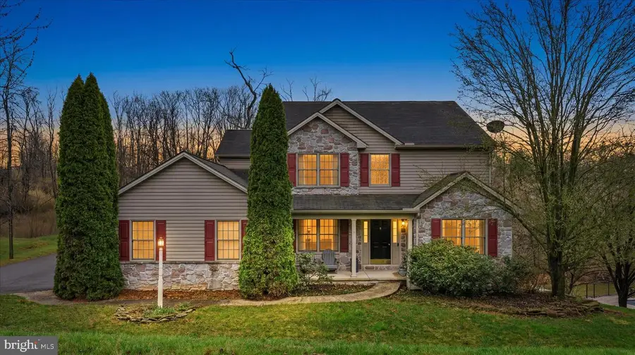 114 Crimson Ln, Elizabethtown, PA 17022 - #2