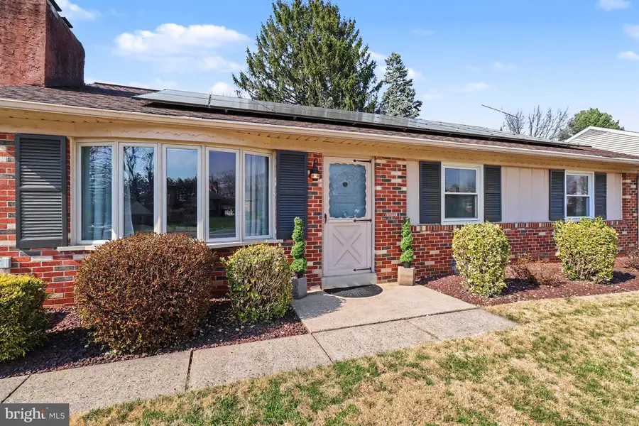 2731 Sherwood Ln, Lancaster, PA 17603 - #3