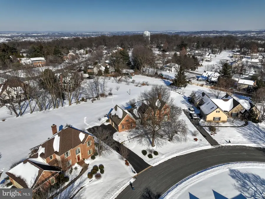 1021 Steeplechase Dr, Lancaster, PA 17601 - #2