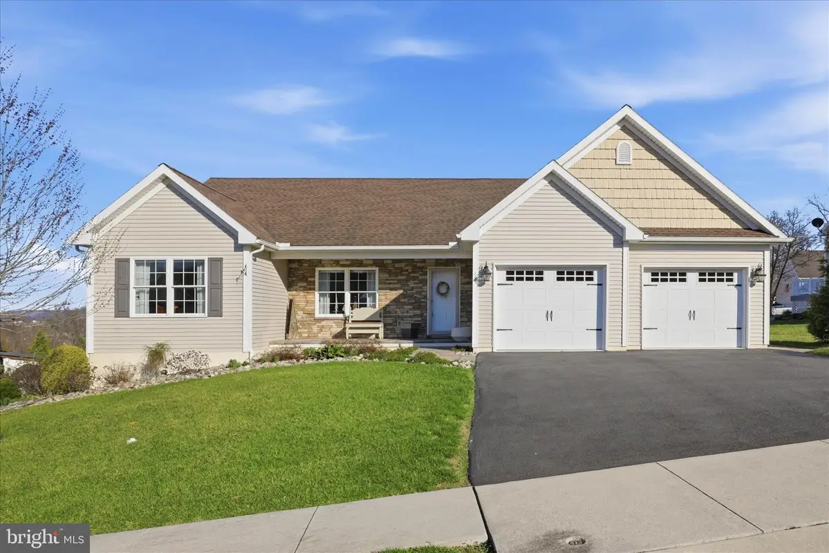 68 Gentle Dr, East Earl, PA 17519 - #1