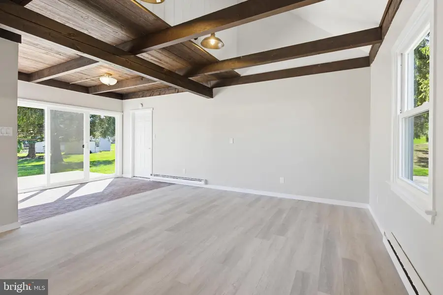 2655 Hemlock Dr, Columbia, PA 17512 - #3