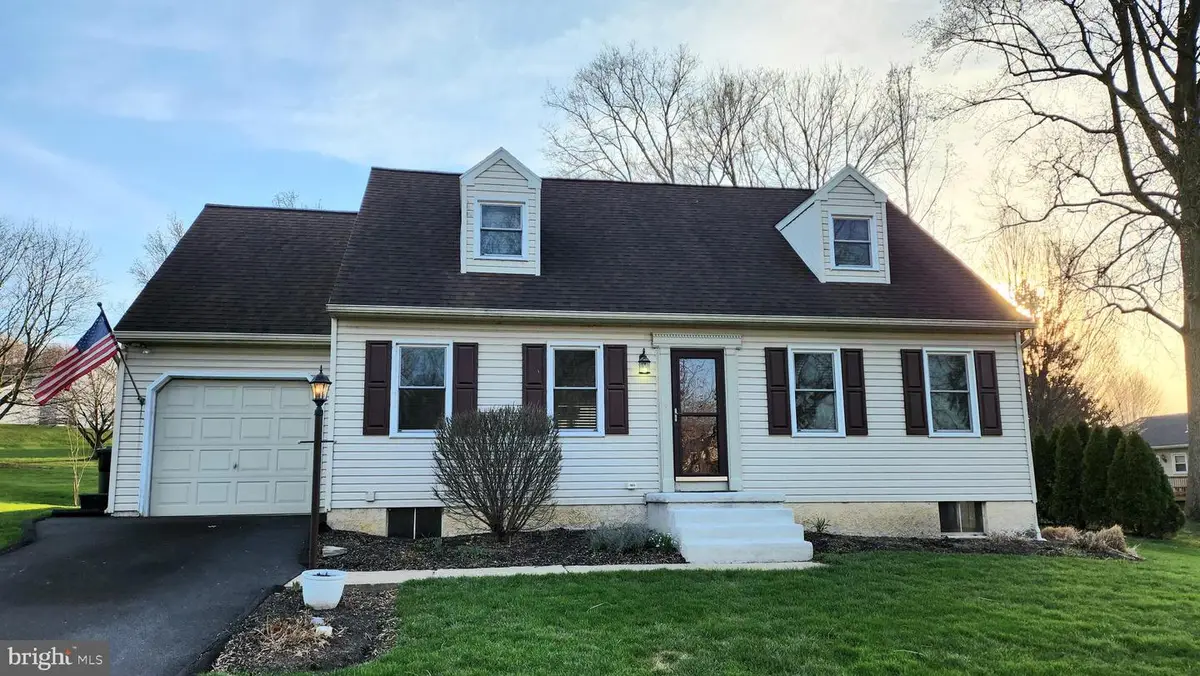 142 Hostetter Ln, Lancaster, PA 17602 - #1