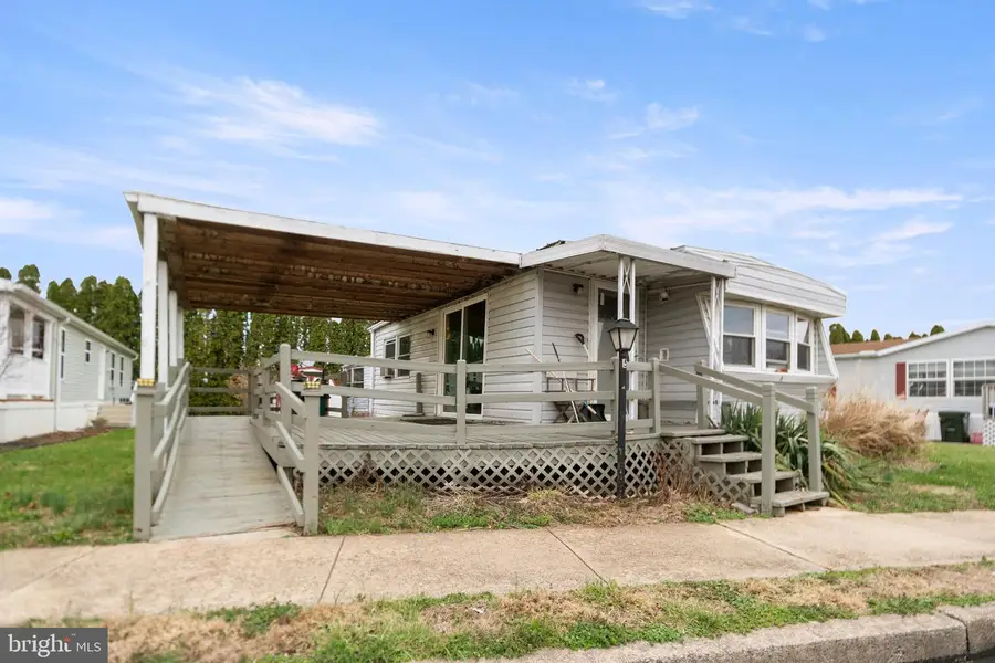 5 Moccasin Dr, Ephrata, PA 17522 - #2