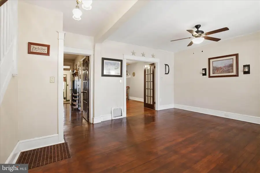 45 E Walnut St, Ephrata, PA 17522 - #2