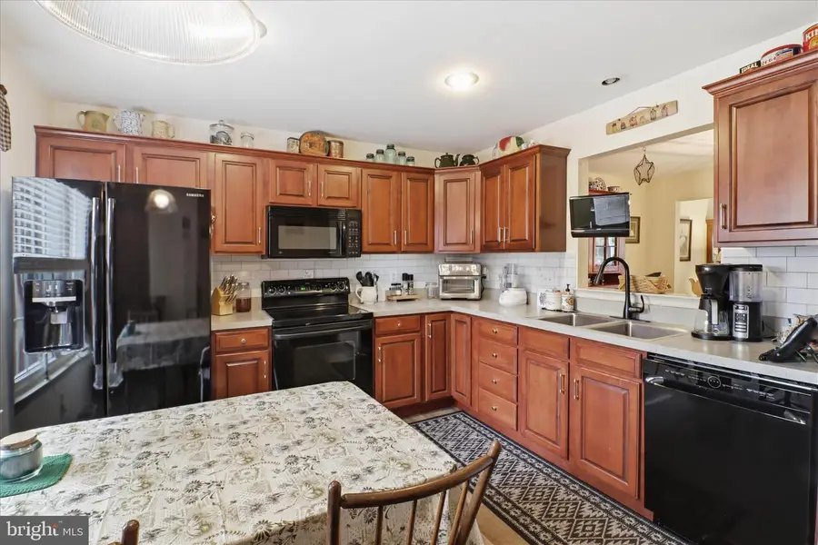 320 Whitechapel Rd, Lancaster, PA 17603 - #2