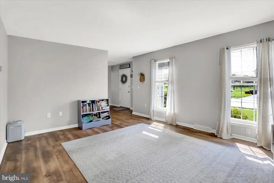 182 Countryside Ln, Marietta, PA 17547 - #2