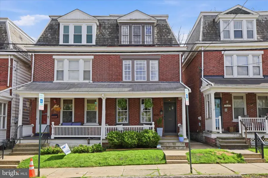 828 E Chestnut St, Lancaster, PA 17602 - #2