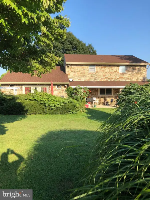 2 Wildflower, LANCASTER, PA 17603