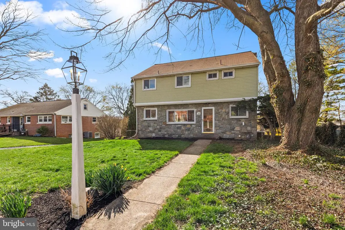 188 Hillcrest Rd, New Holland, PA 17557 - #1