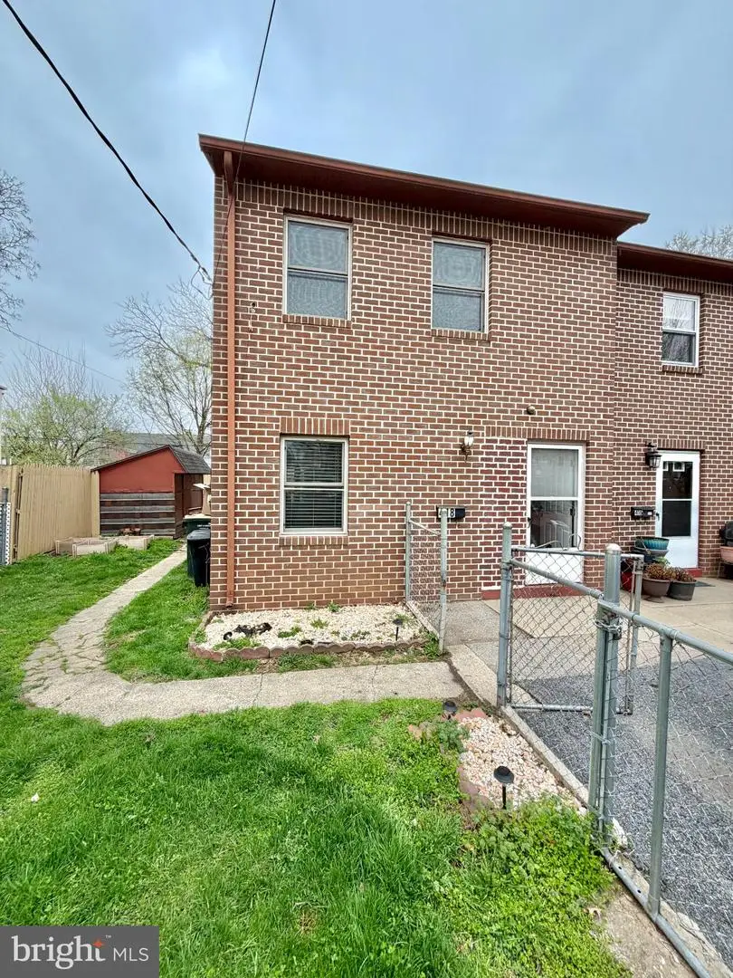 418 Green St, Lancaster, PA 17602 - #1