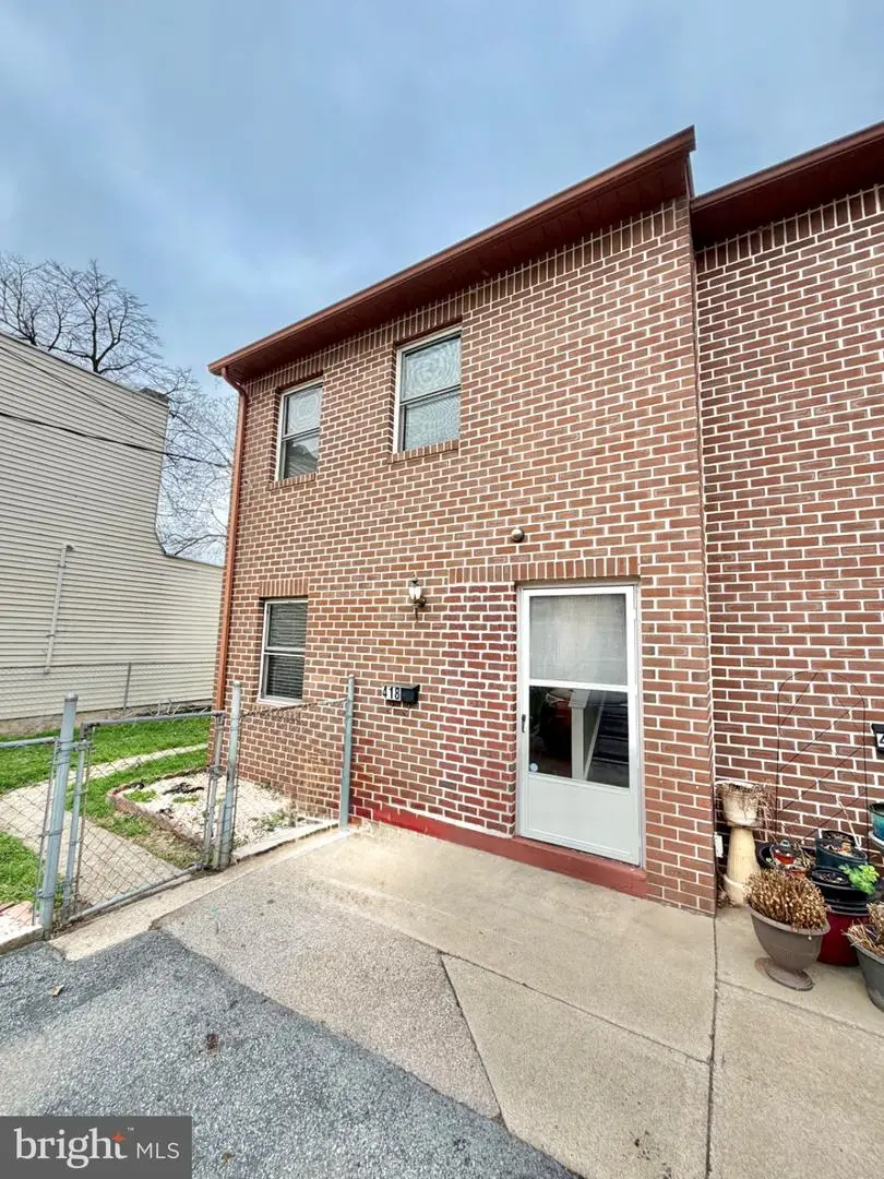 418 Green St, Lancaster, PA 17602 - #2