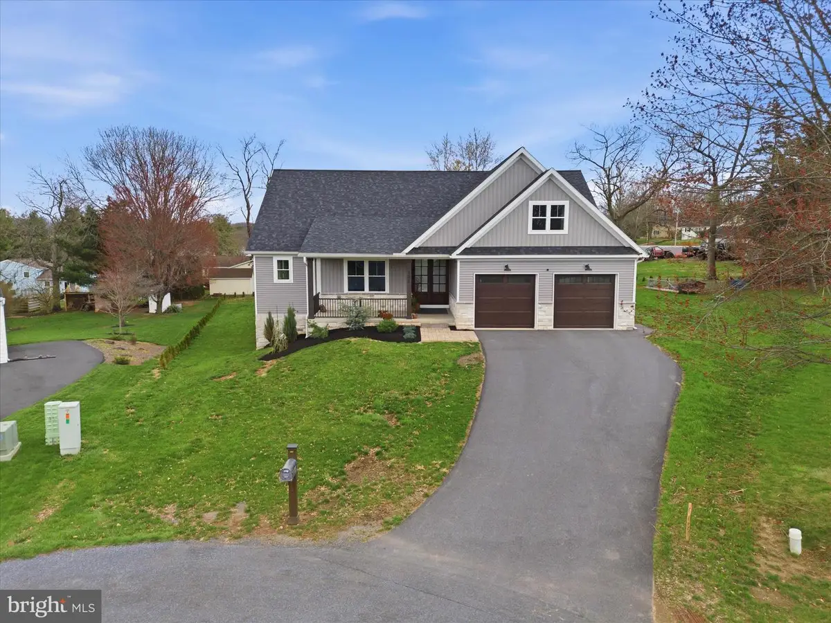 101 Ackley Cir, Lititz, PA 17543 - #1