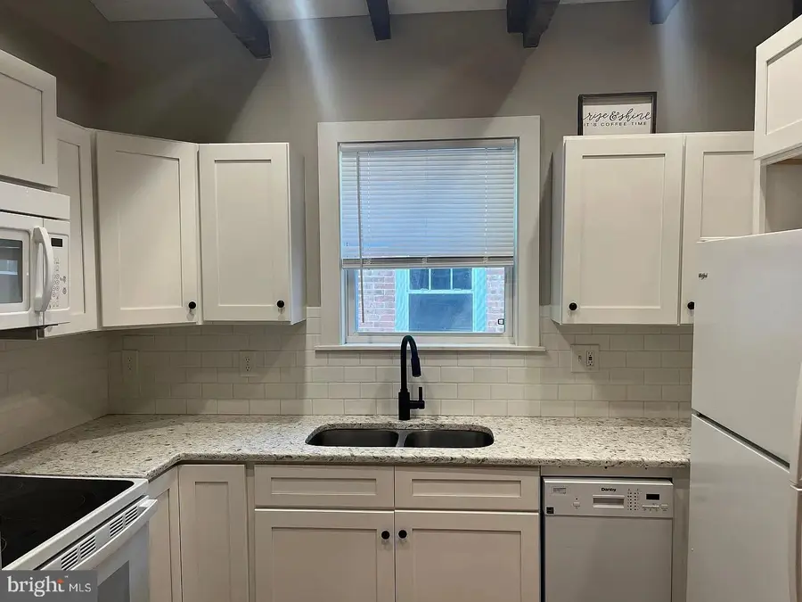 18 W Liberty St, Lancaster, PA 17603 - #3