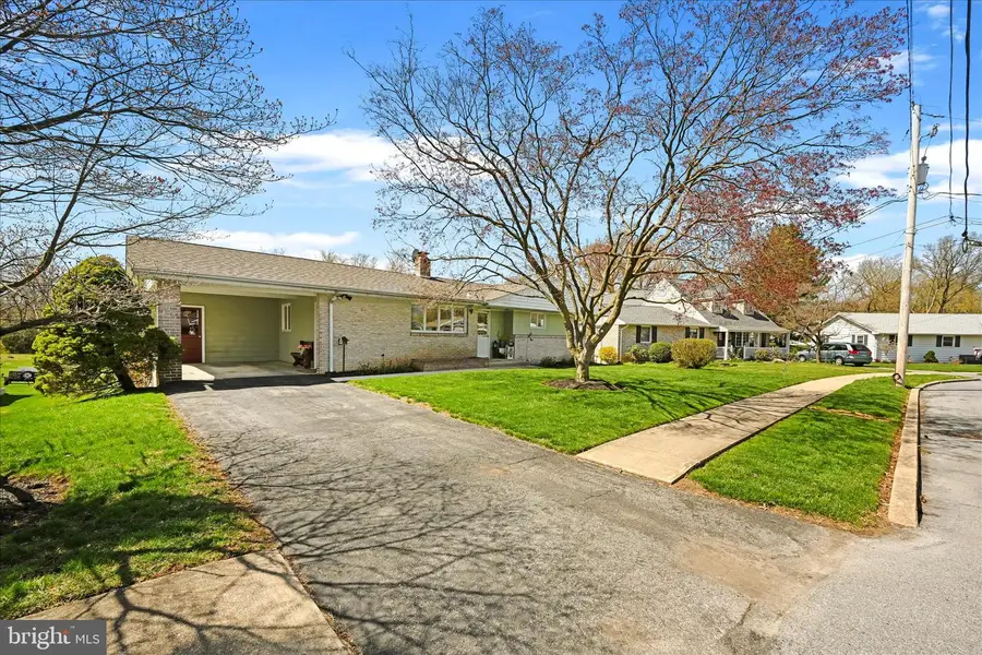 224 N Chestnut St, Elizabethtown, PA 17022 - #2