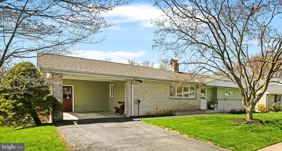 224 N Chestnut St, Elizabethtown, PA 17022 - #3