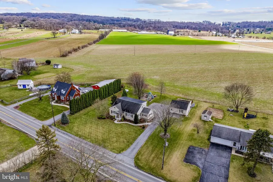 330 S Reamstown Rd, Ephrata, PA 17522 - #3
