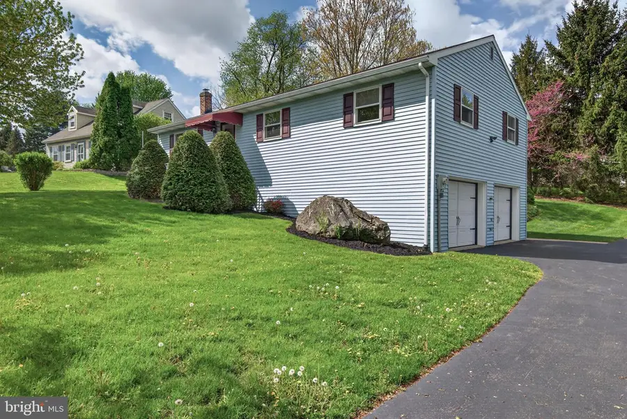 104 Nordick Dr, Lancaster, PA 17602 - #2