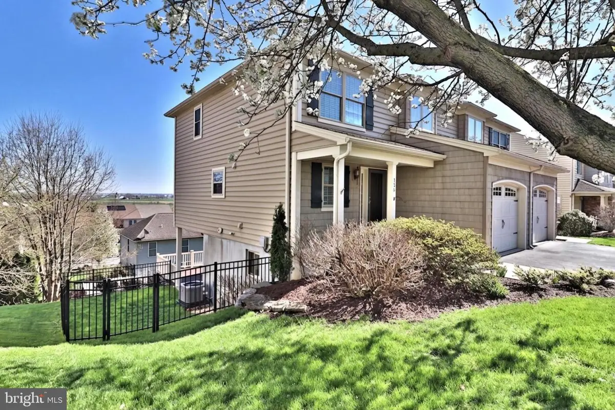 136 Eagle Dr, Ephrata, PA 17522 - #1