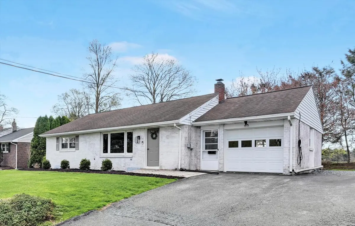 332 Owl Hill Rd, Lititz, PA 17543 - #1